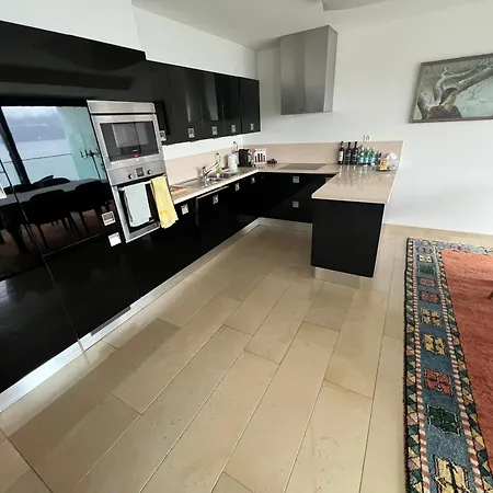 Traumwohnung Seesicht, Balkon アパート ロカルノ