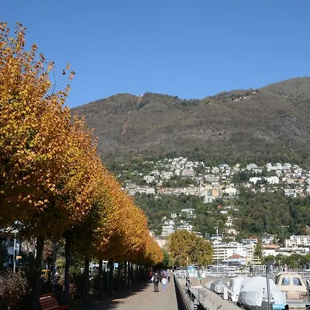 Traumwohnung Seesicht, Balkon Apartman *